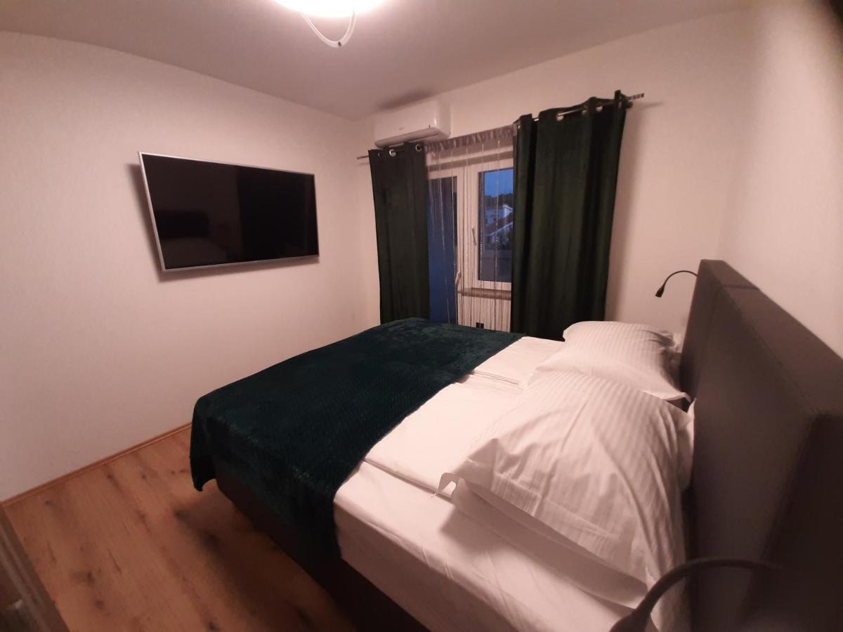 Apartman Mate Lopar Eksteriør billede