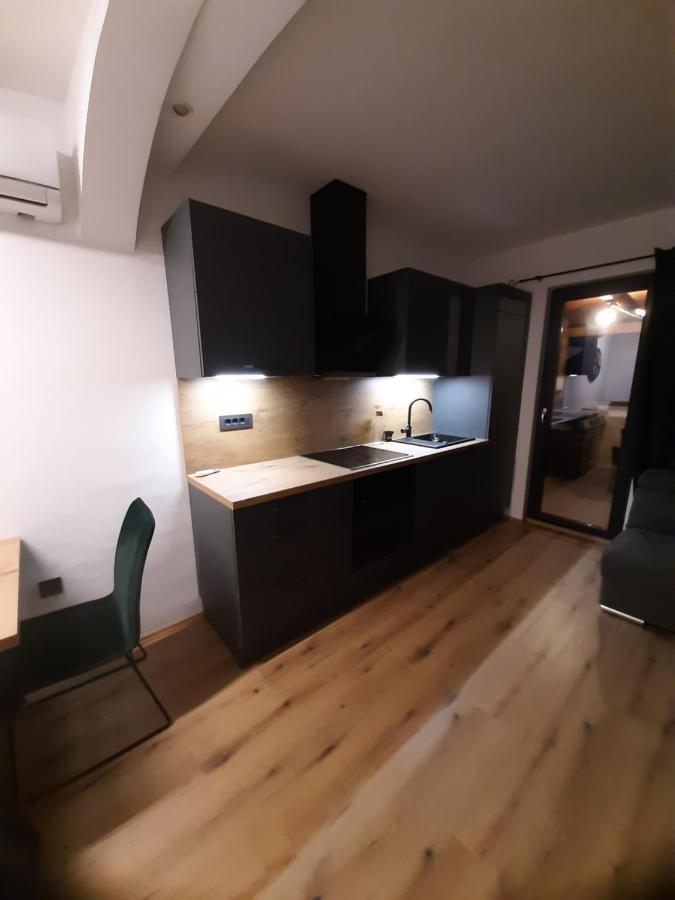 Apartman Mate Lopar Eksteriør billede