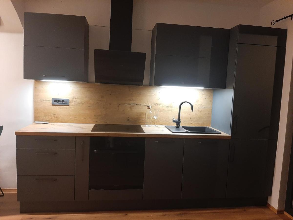 Apartman Mate Lopar Eksteriør billede